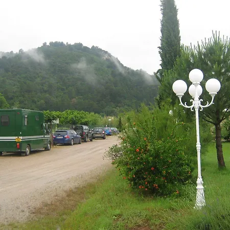 La Fontaine Hotel 2*